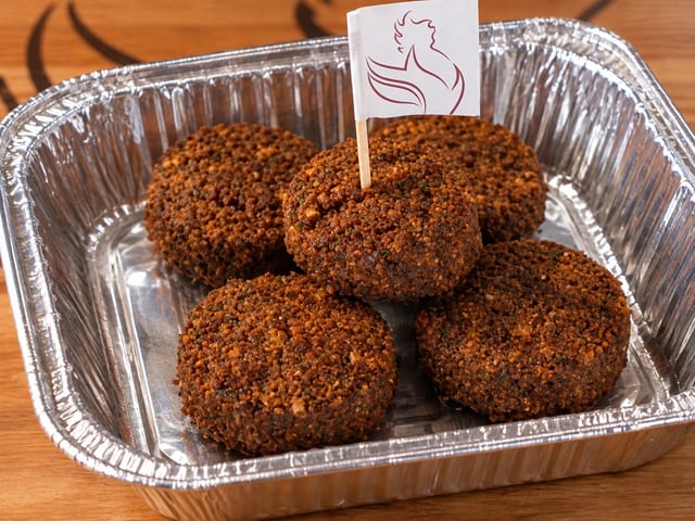 20 Falafel Pieces.